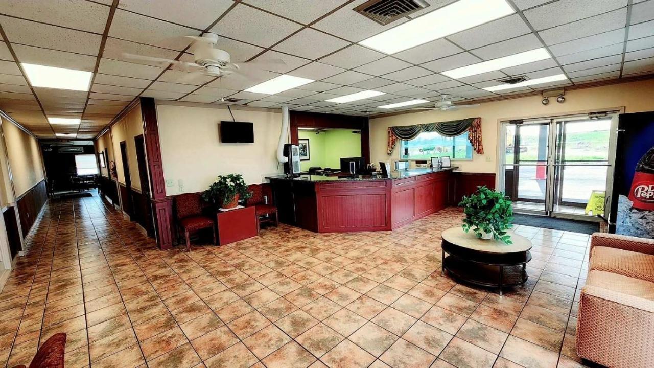 Roadside Inn Osceola Exterior photo